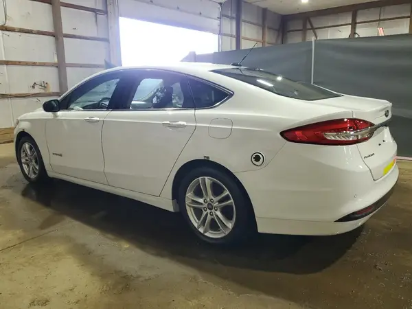 3FA6P0LUXJR172032 2018 FORD FUSION - Image 2