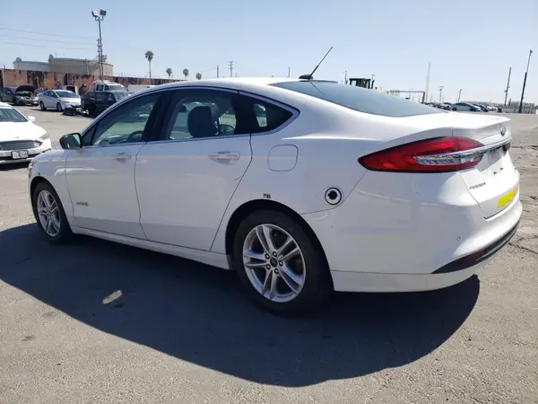 3FA6P0LUXJR172113 2018 FORD FUSION - Image 2