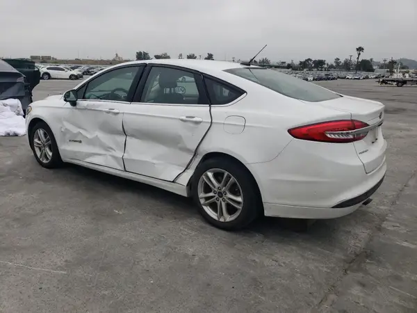 3FA6P0LUXJR198372 2018 FORD FUSION - Image 2