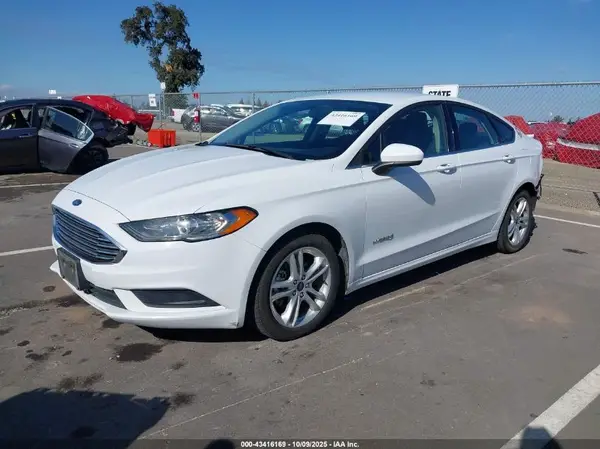 3FA6P0LUXJR205210 2018 FORD FUSION - Image 2