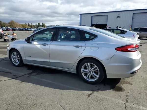 3FA6P0LUXJR205336 2018 FORD FUSION - Image 2