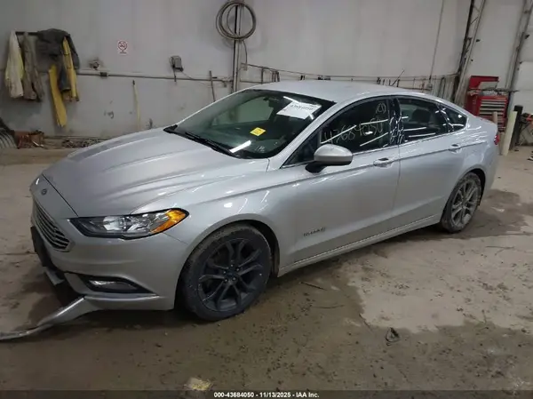 3FA6P0LUXJR219771 2018 FORD FUSION - Image 2