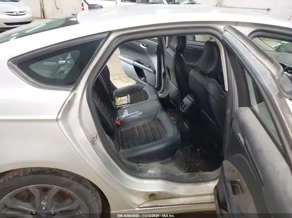 3FA6P0LUXJR219771 2018 FORD FUSION - Image 8