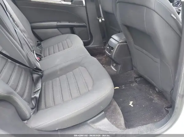 3FA6P0LUXJR233900 2018 FORD FUSION - Image 8