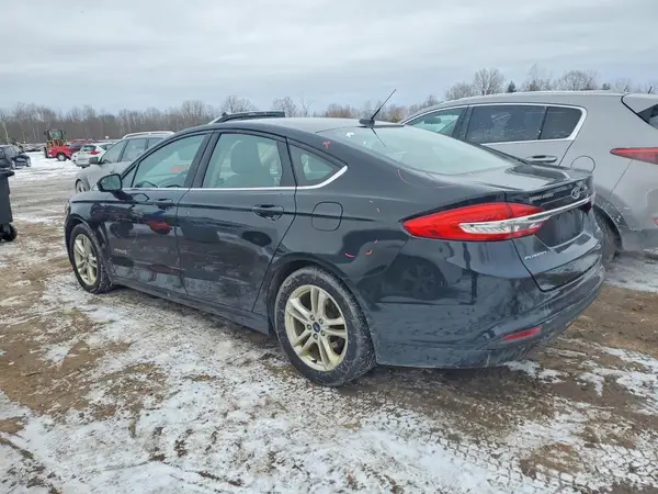 3FA6P0LUXJR235372 2018 FORD FUSION - Image 2