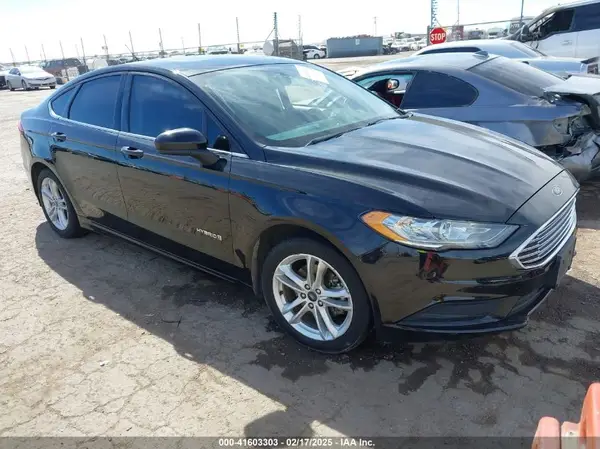 3FA6P0LUXJR248204 2018 FORD FUSION - Image 1