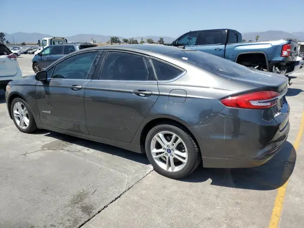 3FA6P0LUXJR268033 2018 FORD FUSION - Image 2