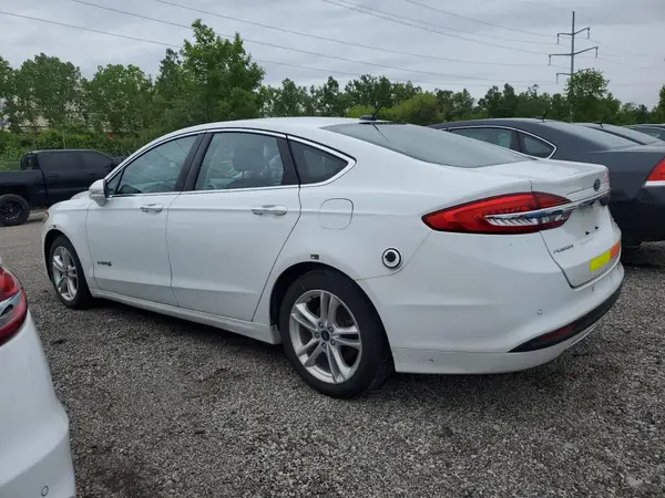 3FA6P0LUXJR281929 2018 FORD FUSION - Image 2