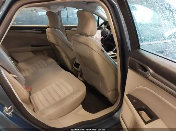3FA6P0LUXKR100605 2019 FORD FUSION - Image 8