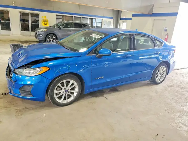 3FA6P0LUXKR100782 2019 FORD FUSION - Image 1