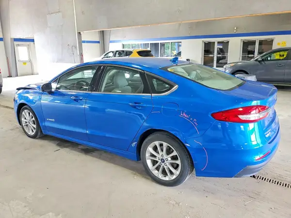 3FA6P0LUXKR100782 2019 FORD FUSION - Image 2
