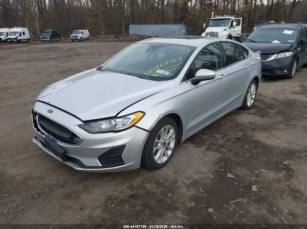 3FA6P0LUXKR101317 2019 FORD FUSION - Image 2