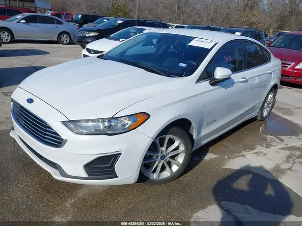 3FA6P0LUXKR102158 2019 FORD FUSION - Image 2