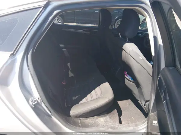 3FA6P0LUXKR105836 2019 FORD FUSION - Image 8