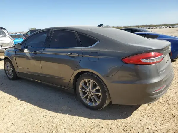3FA6P0LUXKR107053 2019 FORD FUSION - Image 2
