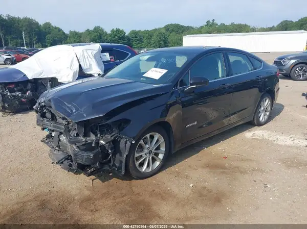 3FA6P0LUXKR109076 2019 FORD FUSION - Image 2