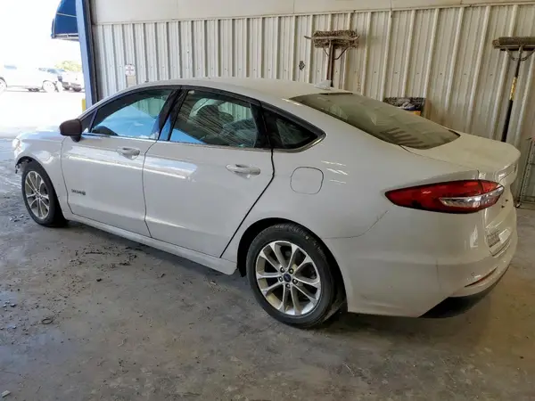 3FA6P0LUXKR110003 2019 FORD FUSION - Image 2