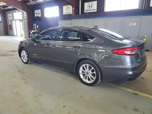 3FA6P0LUXKR117727 2019 FORD FUSION - Image 2