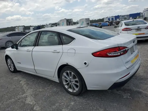 3FA6P0LUXKR119297 2019 FORD FUSION - Image 2