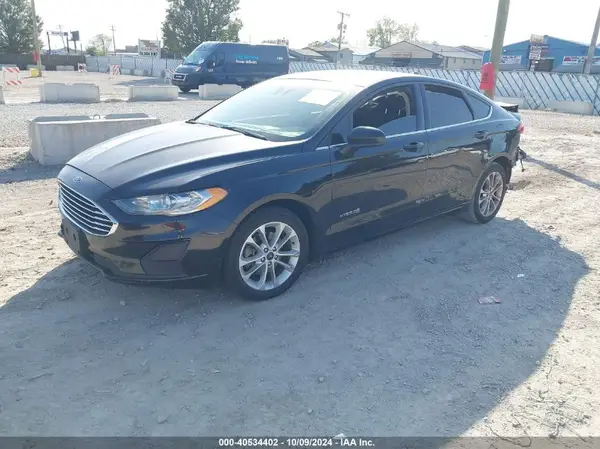 3FA6P0LUXKR119591 2019 FORD FUSION - Image 2