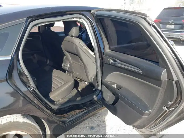 3FA6P0LUXKR119591 2019 FORD FUSION - Image 8