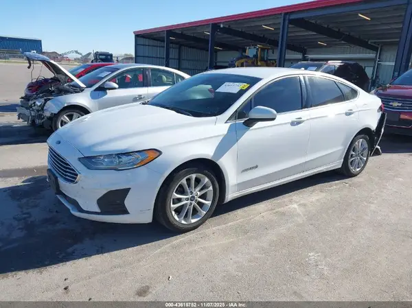 3FA6P0LUXKR121339 2019 FORD FUSION - Image 2