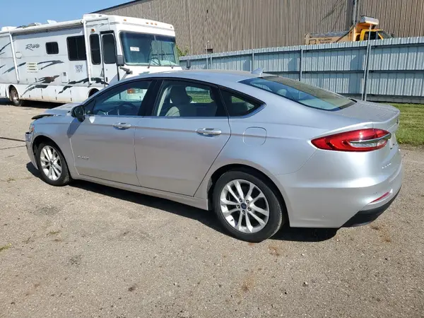 3FA6P0LUXKR121616 2019 FORD FUSION - Image 2