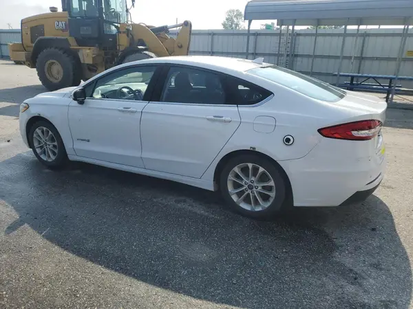 3FA6P0LUXKR124788 2019 FORD FUSION - Image 2