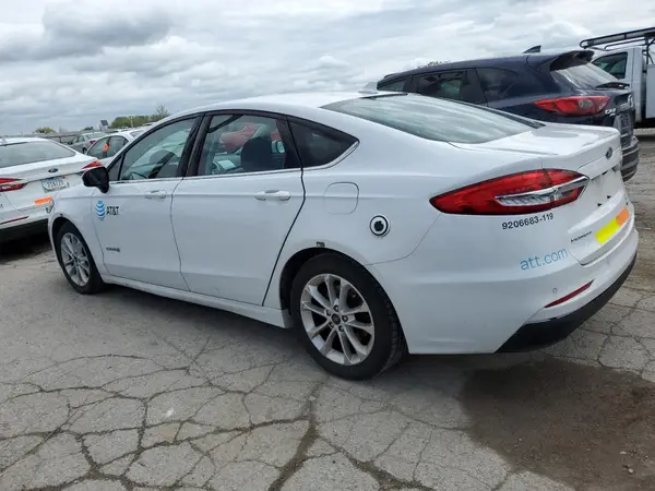 3FA6P0LUXKR124838 2019 FORD FUSION - Image 2