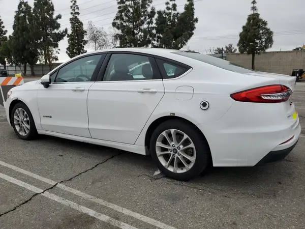 3FA6P0LUXKR124872 2019 FORD FUSION - Image 2