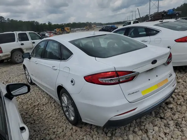 3FA6P0LUXKR124919 2019 FORD FUSION - Image 2
