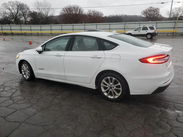 3FA6P0LUXKR128517 2019 FORD FUSION - Image 2