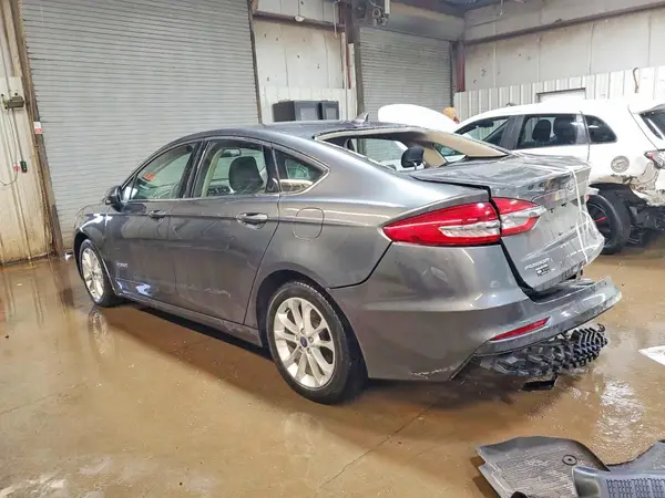 3FA6P0LUXKR129070 2019 FORD FUSION - Image 2