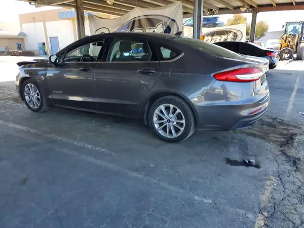 3FA6P0LUXKR135922 2019 FORD FUSION - Image 2