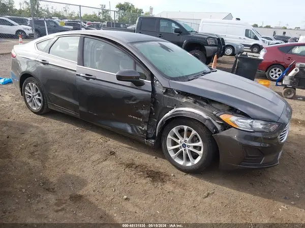 3FA6P0LUXKR137671 2019 FORD FUSION - Image 1