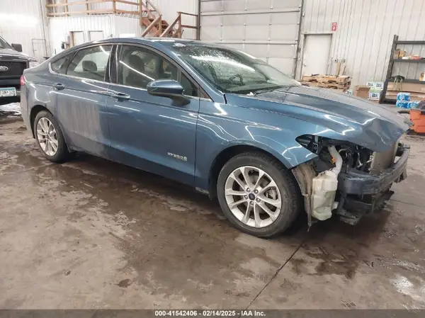 3FA6P0LUXKR137766 2019 FORD FUSION - Image 1