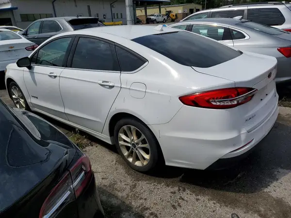 3FA6P0LUXKR153322 2019 FORD FUSION - Image 2