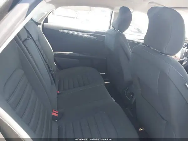 3FA6P0LUXKR174106 2019 FORD FUSION - Image 8