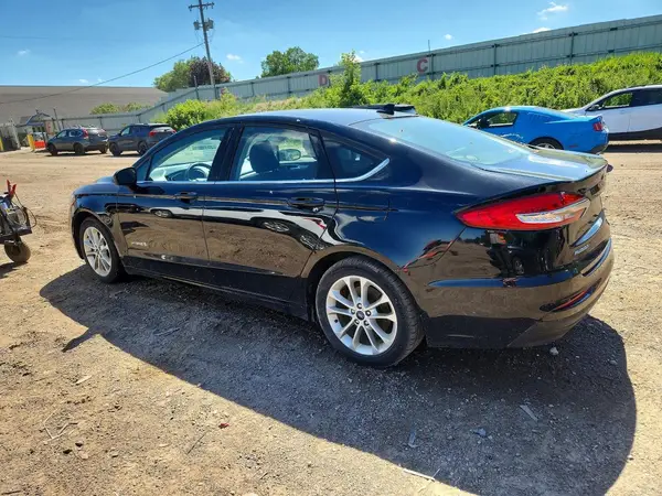 3FA6P0LUXKR180729 2019 FORD FUSION - Image 2