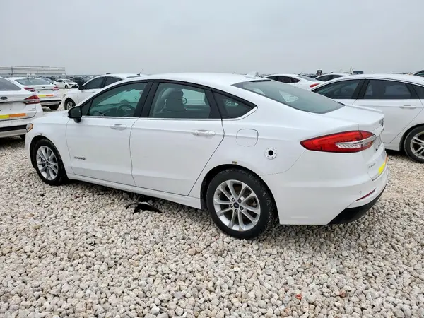 3FA6P0LUXKR184067 2019 FORD FUSION - Image 2