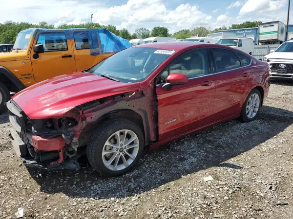 3FA6P0LUXKR189737 2019 FORD FUSION - Image 1