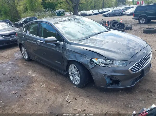 3FA6P0LUXKR191942 2019 FORD FUSION - Image 1