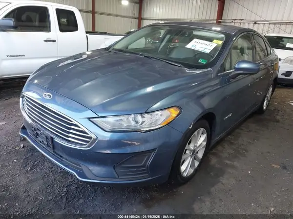 3FA6P0LUXKR192590 2019 FORD FUSION - Image 2