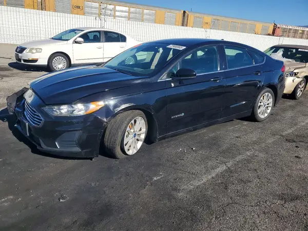 3FA6P0LUXKR199975 2019 FORD FUSION - Image 1