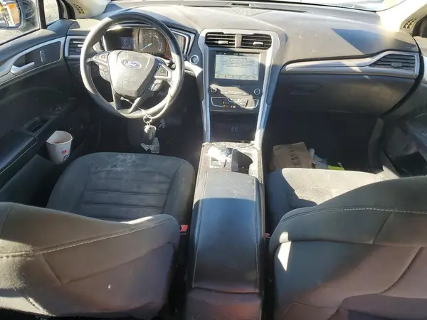 3FA6P0LUXKR199975 2019 FORD FUSION - Image 8