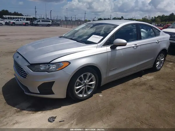 3FA6P0LUXKR204642 2019 FORD FUSION - Image 2
