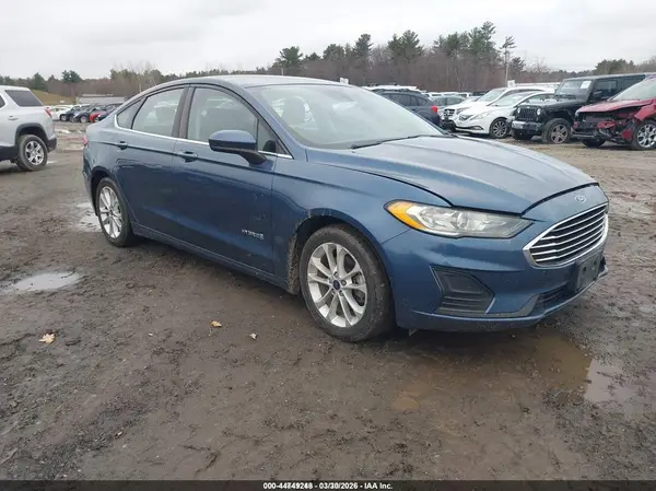 3FA6P0LUXKR211610 2019 FORD FUSION - Image 1