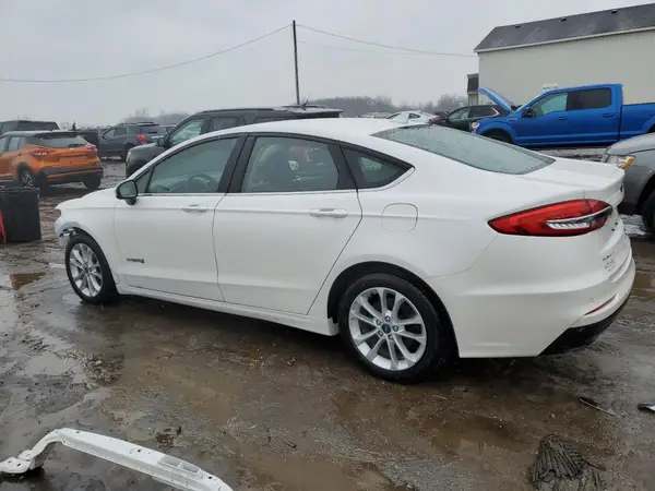 3FA6P0LUXKR212398 2019 FORD FUSION - Image 2
