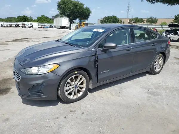 3FA6P0LUXKR220579 2019 FORD FUSION - Image 1