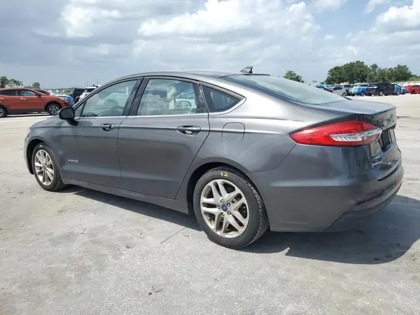 3FA6P0LUXKR220579 2019 FORD FUSION - Image 2